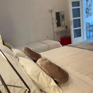 Apartman Sara, Trogir