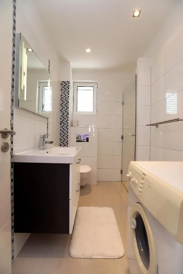 Apartments Vida Trogir 0*,