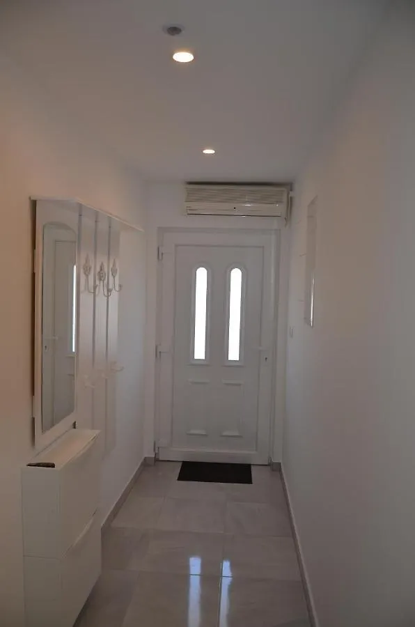Apartments Vida Trogir