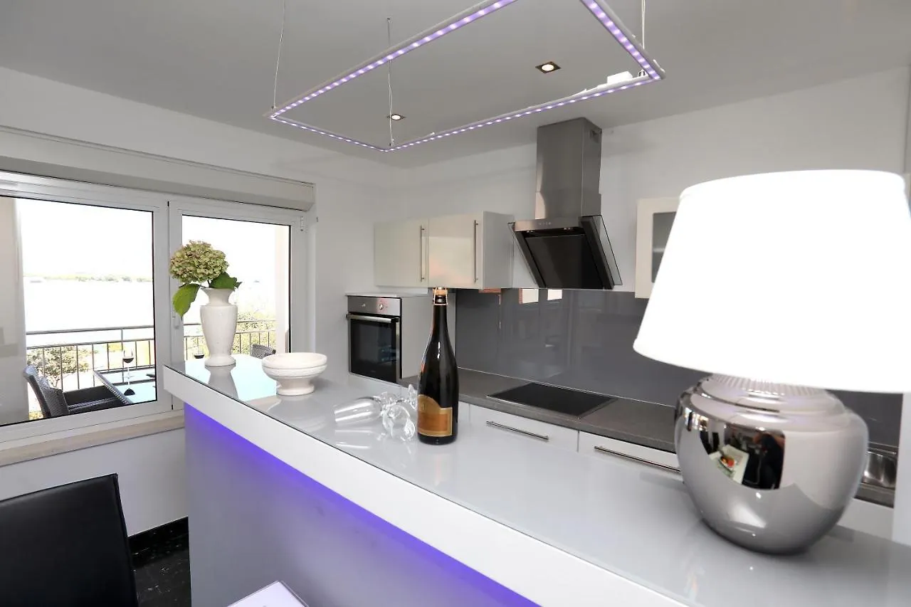 Apartments Vida Trogir 0*,  Croatia