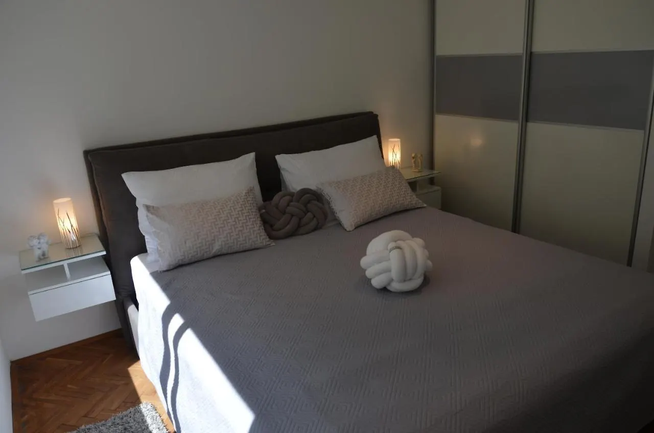 Apartments Vida Trogir