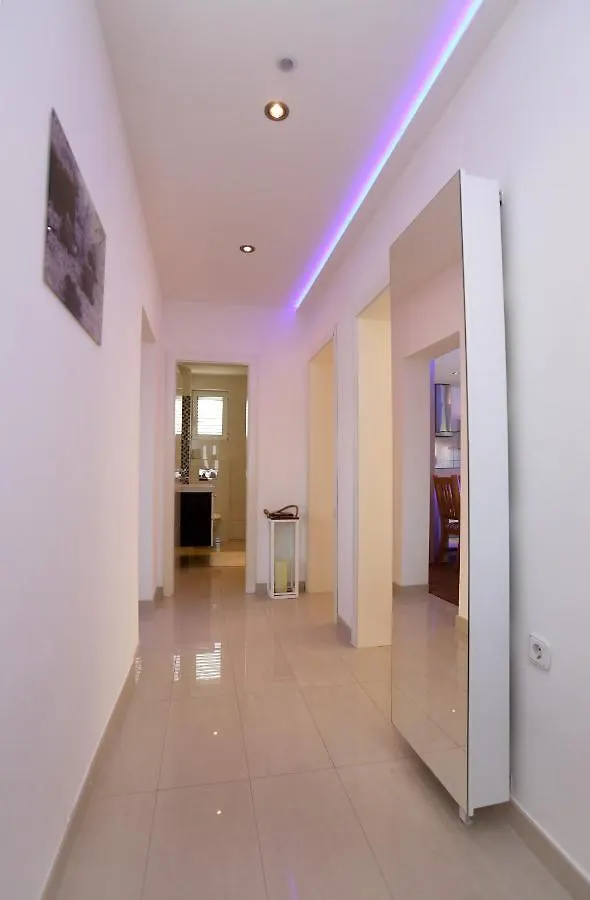Apartments Vida Trogir