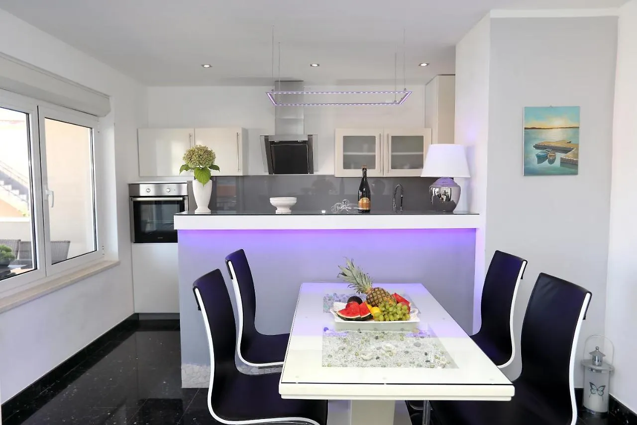 Apartments Vida Trogir