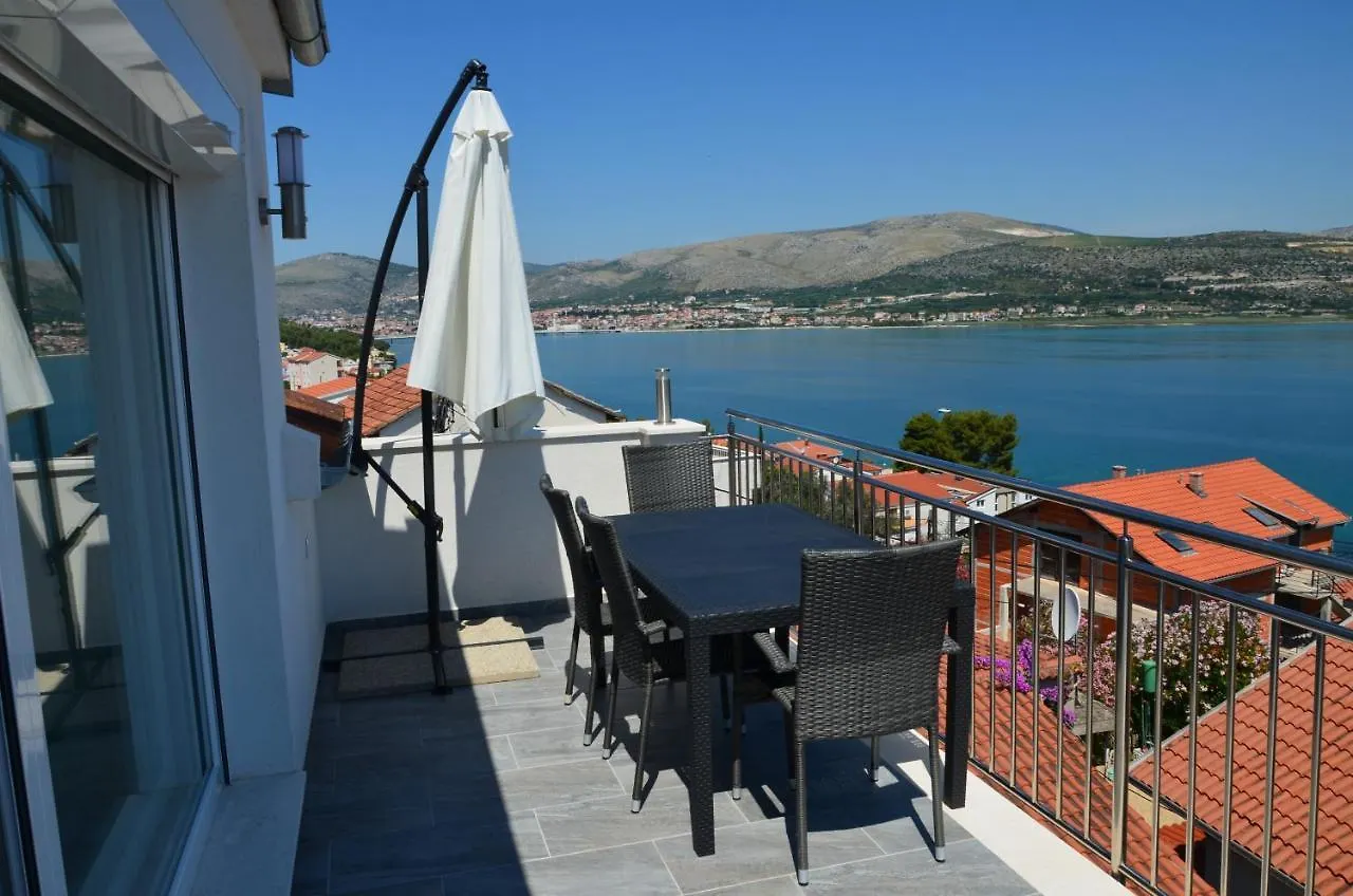 Apartments Vida Trogir